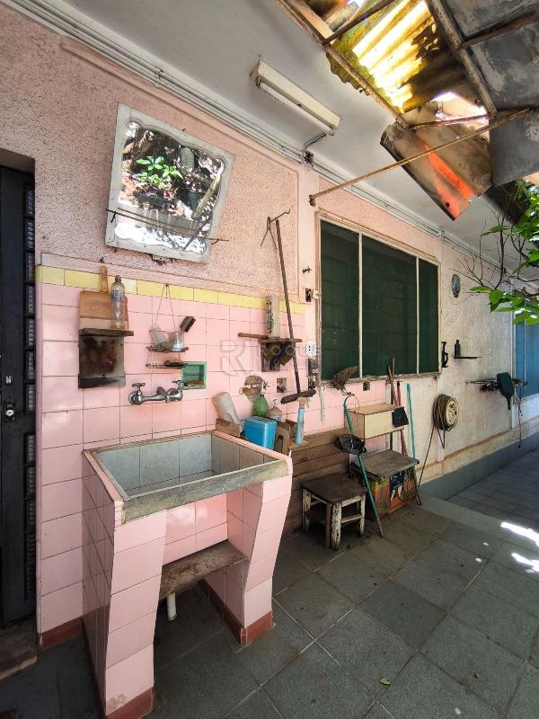 Casa Residencial à venda no bairro Vila Camargo: LAVATÓRIO