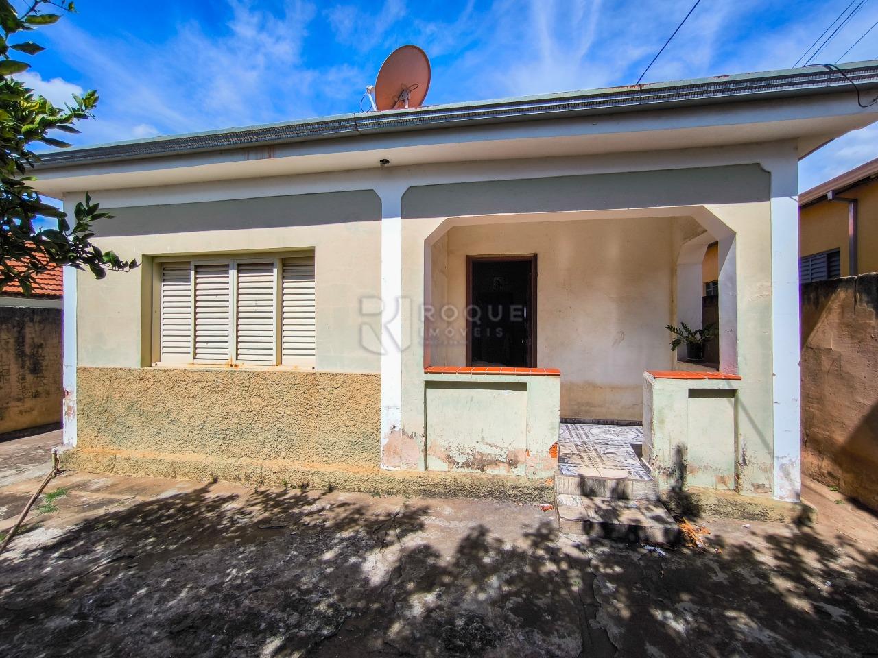 Casa Residencial à venda no bairro Vila Queiroz: FRENTE