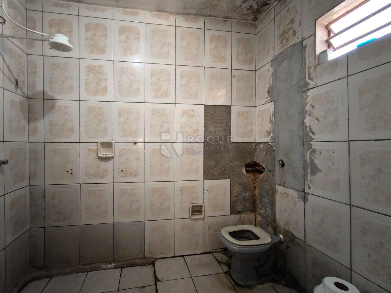 Casa Residencial à venda no bairro Vila Queiroz: BANHEIRO SOCIAL