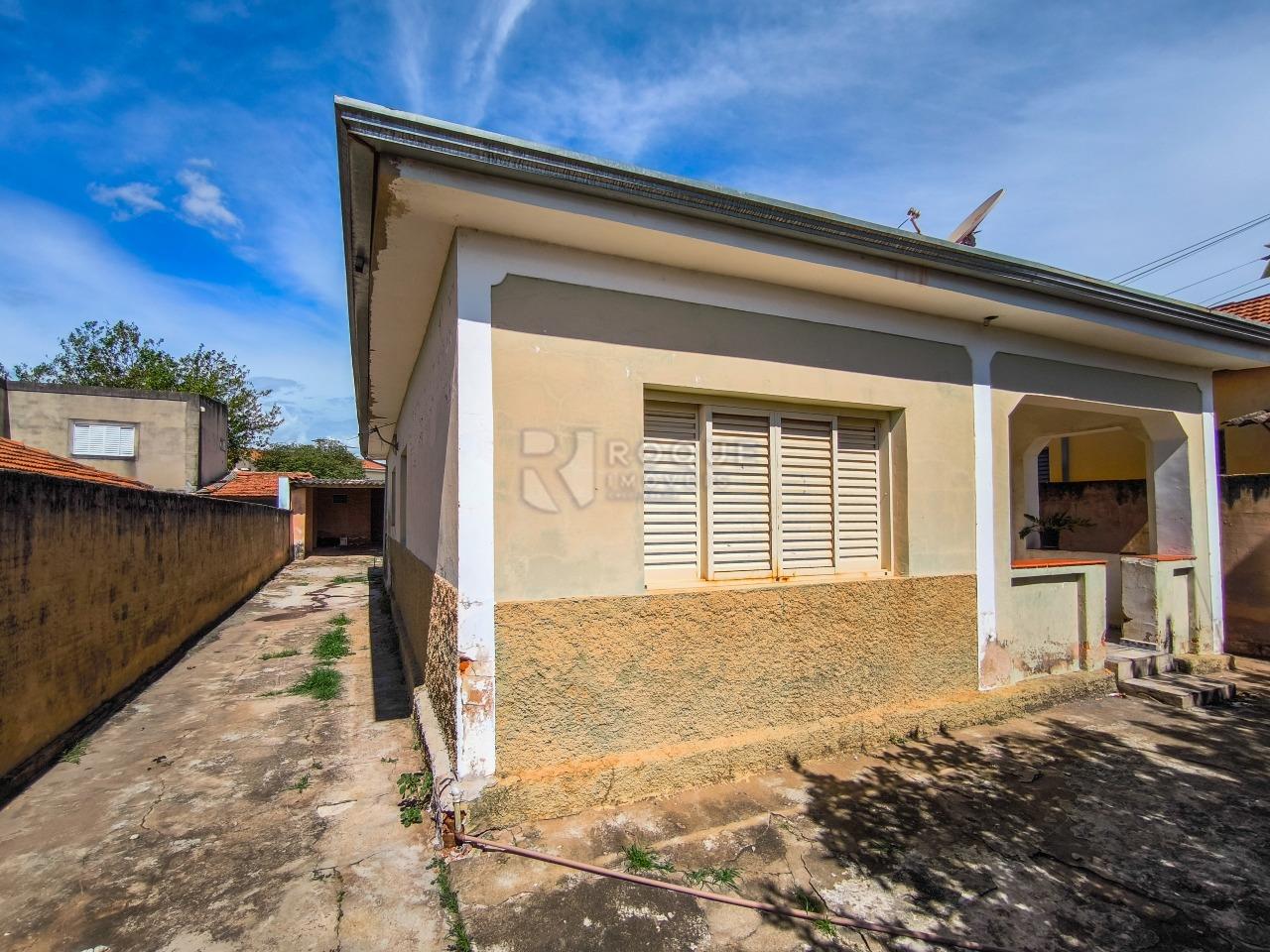 Casa Residencial à venda no bairro Vila Queiroz: LATERAL EXTERNA