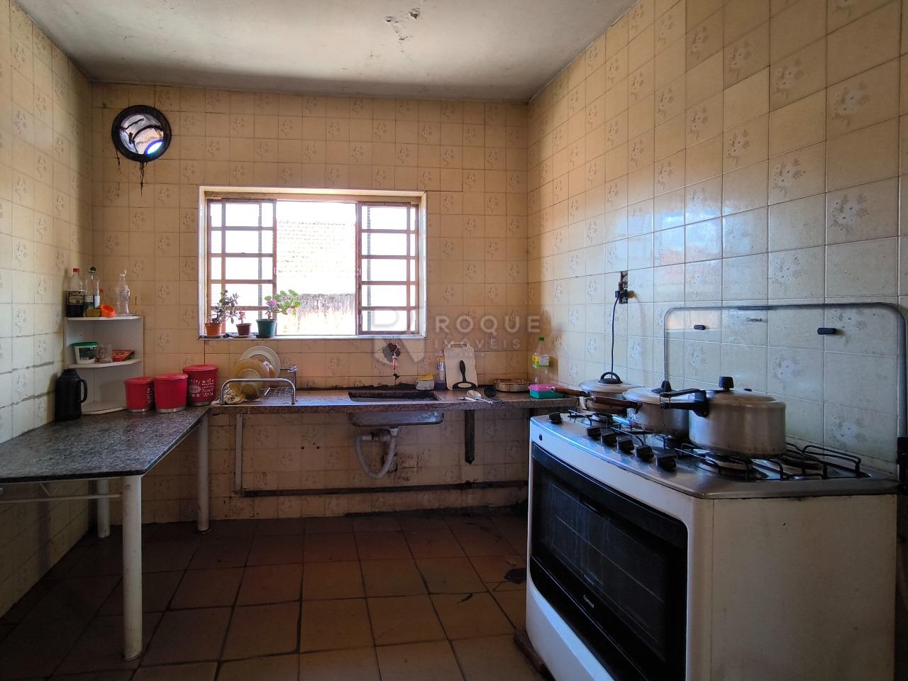 Casa Residencial à venda no bairro Vila Queiroz: COZINHA