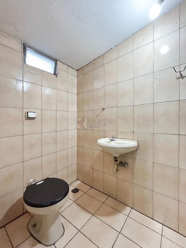 Salas/Conjuntos para aluguel no bairro Centro: WC social 2 em comum