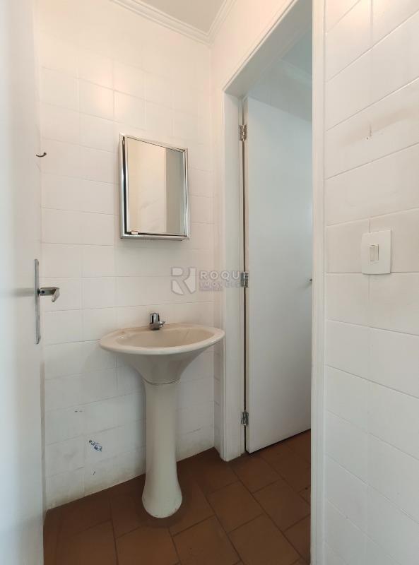 Salas/Conjuntos à venda no bairro Centro: Lavabo 
