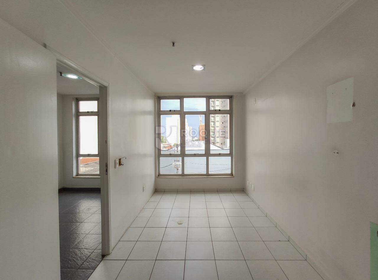 Salas/Conjuntos à venda no bairro Centro: Sala 3