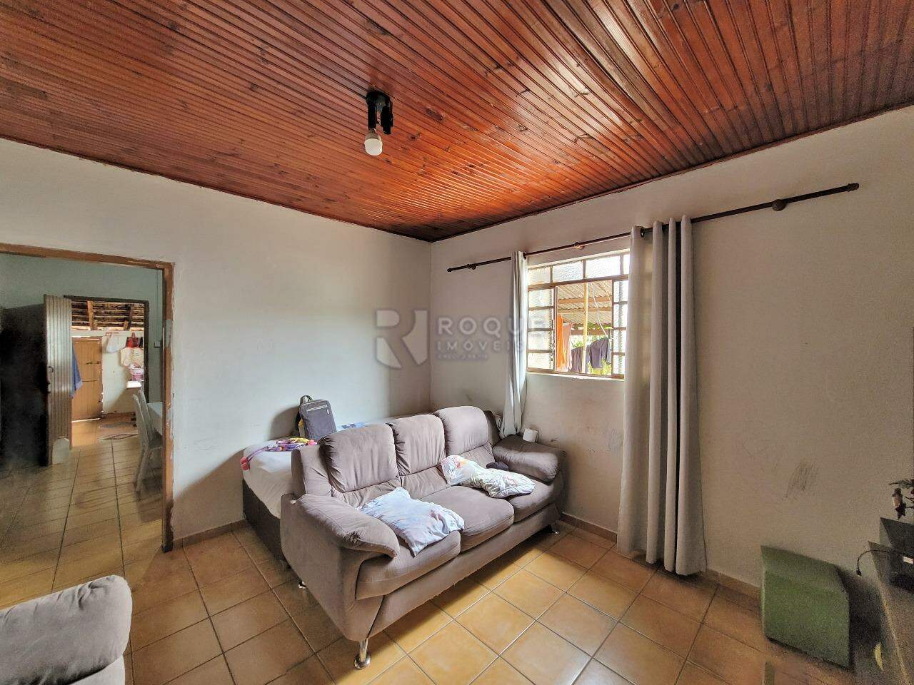 Casa Residencial à venda no bairro Jardim Nova Suiça: SALA DE ESTAR