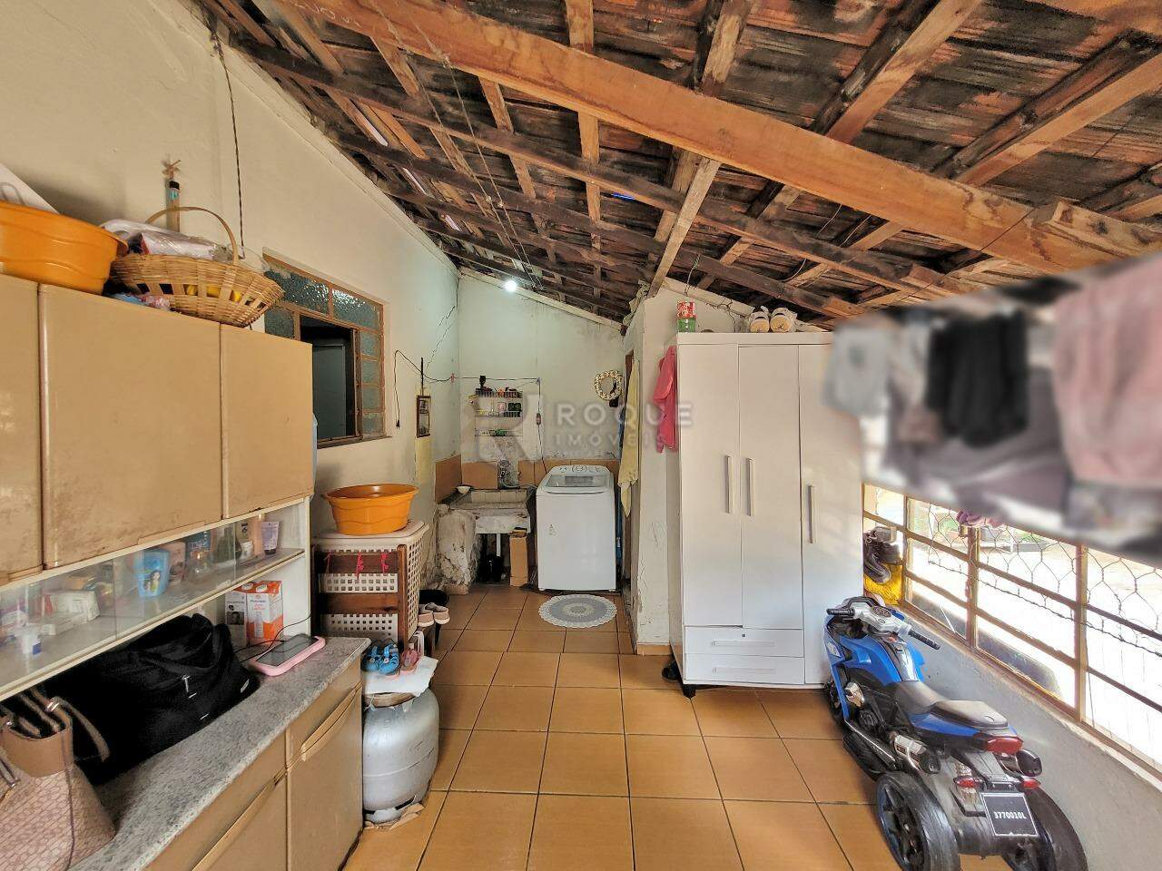 Casa Residencial à venda no bairro Jardim Nova Suiça: LAVANDERIA