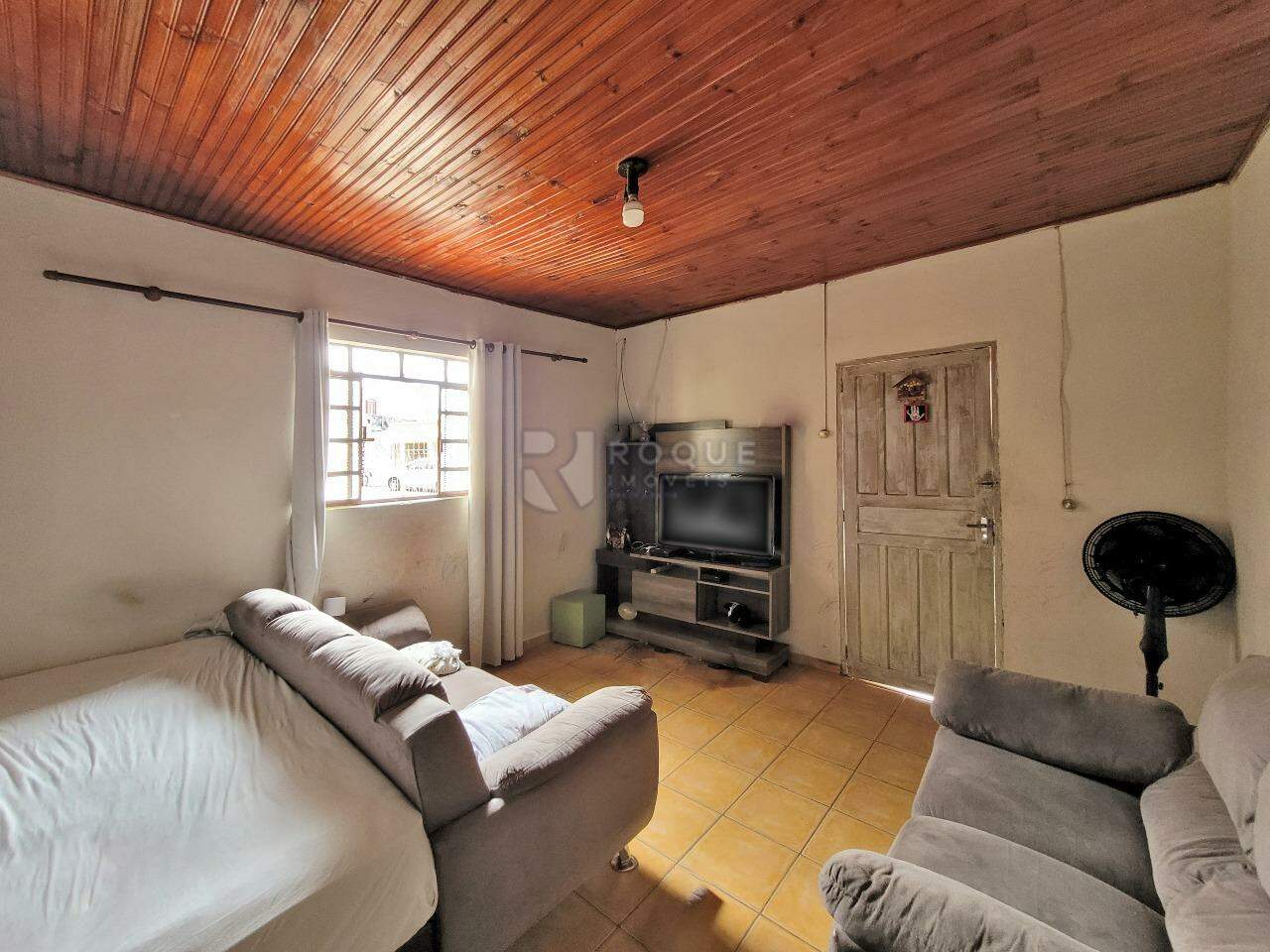 Casa Residencial à venda no bairro Jardim Nova Suiça: SALA DE ESTAR