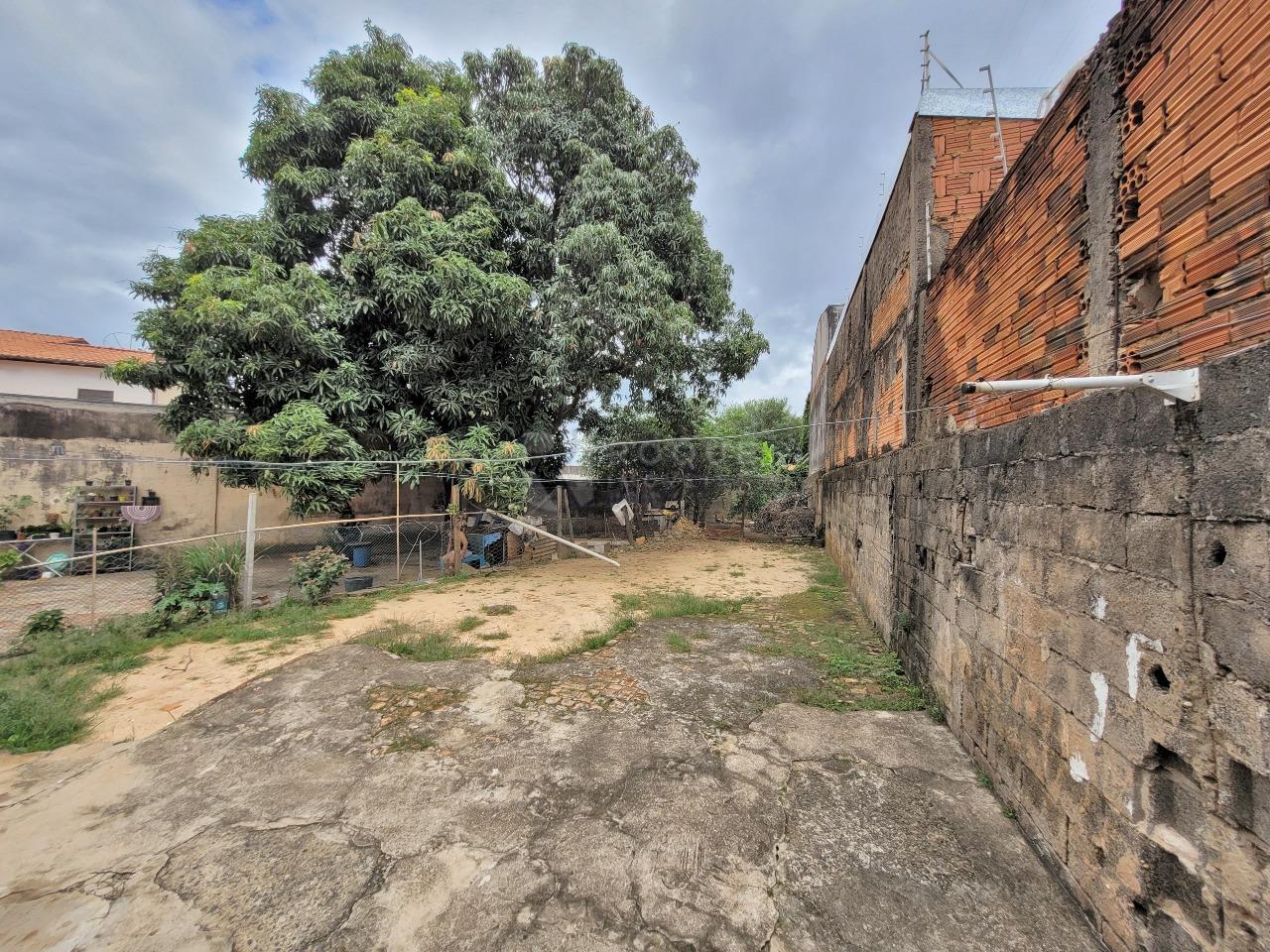 Casa Residencial à venda no bairro Jardim Nova Suiça: QUINTAL