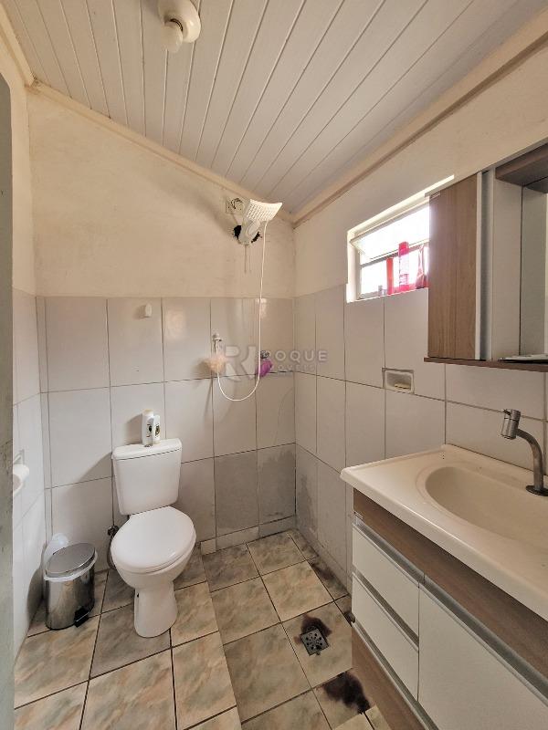 Casa Residencial à venda no bairro Jardim Nova Suiça: BANHEIRO