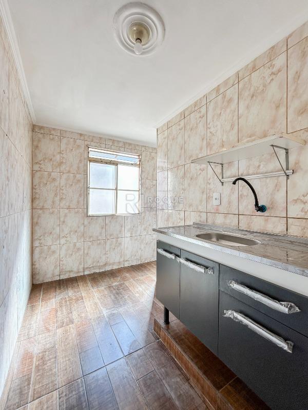 Apartamento para aluguel no bairro Jardim Olga Veroni: Cozinha