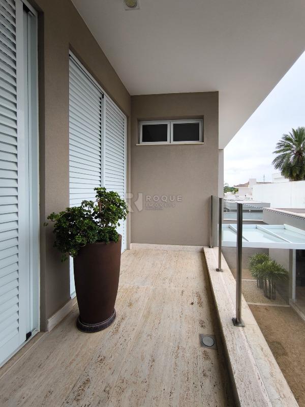 Casa em condomínio à venda no bairro Ville de France: SACADA SUÍTES 1 e 2