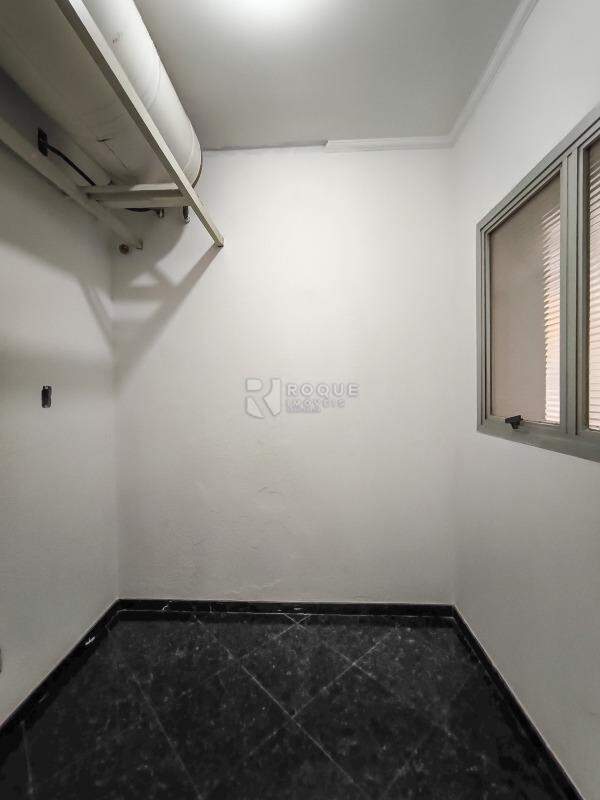 Apartamento à venda no bairro Centro: DESPEJO