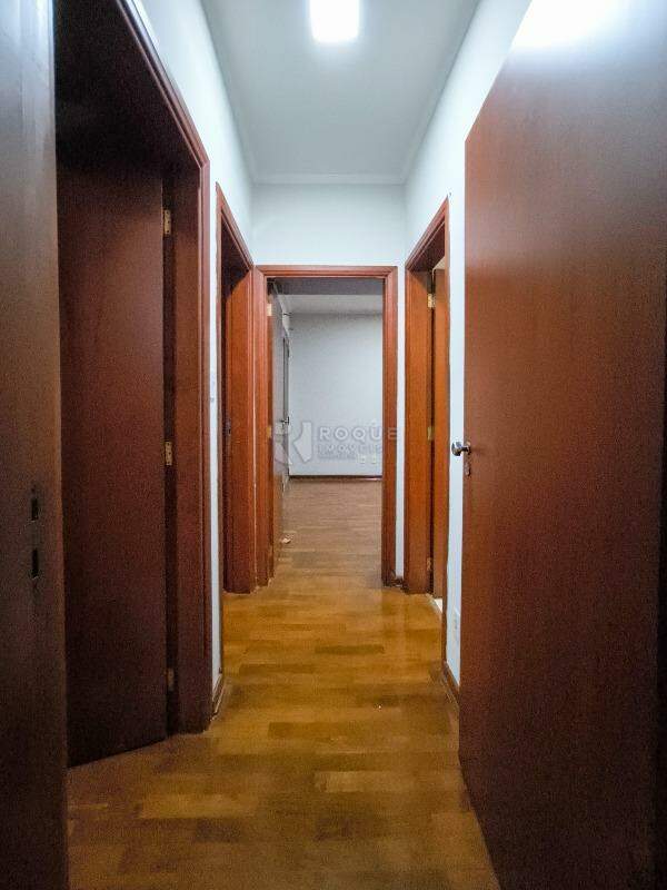 Apartamento à venda no bairro Centro: CORREDOR INTERNO