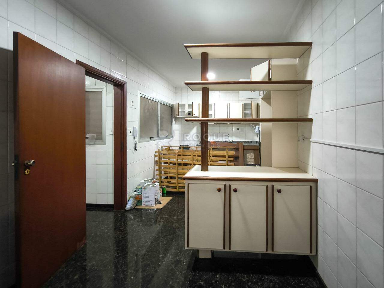 Apartamento à venda no bairro Centro: COZINHA
