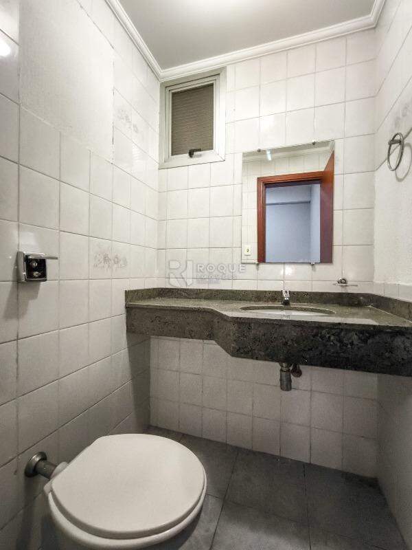 Apartamento à venda no bairro Centro: LAVABO