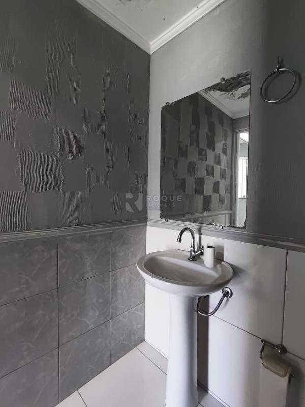 Salão para aluguel no bairro Parque Residencial Abílio Pedro: WC