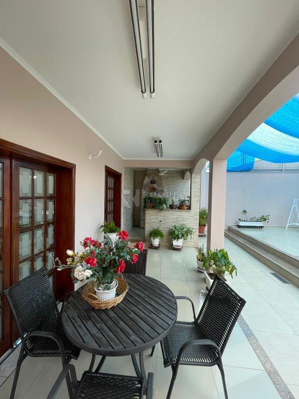 Casa Residencial à venda no bairro Jardim Ouro Verde: 