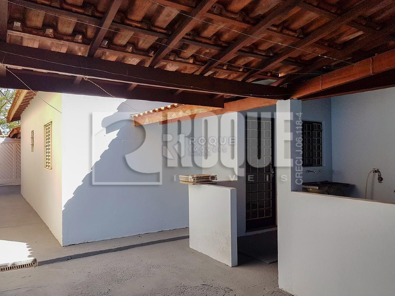 Casa Residencial à venda no bairro Jardim Ipanema: Área de serviço