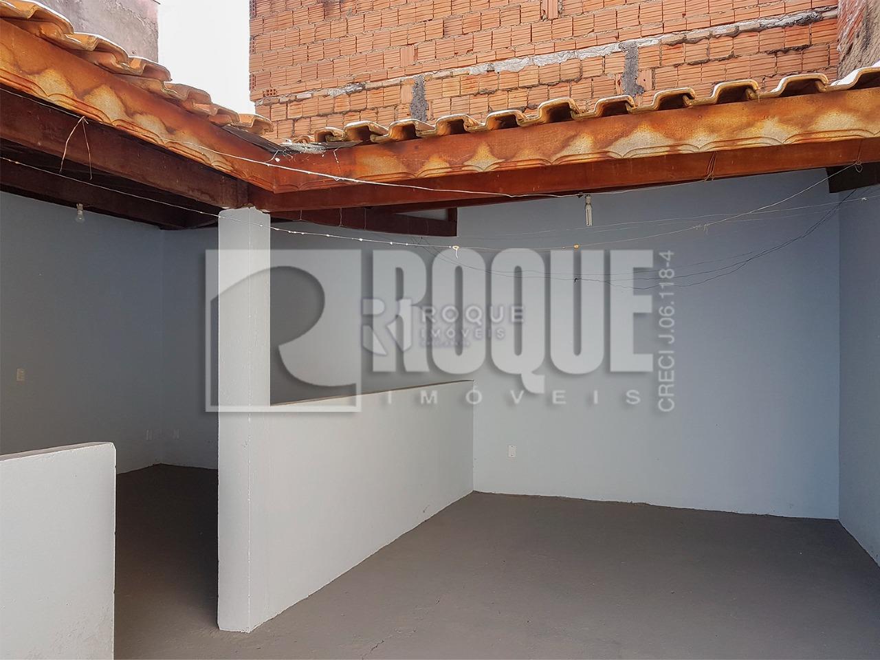 Casa Residencial à venda no bairro Jardim Ipanema: Fundos