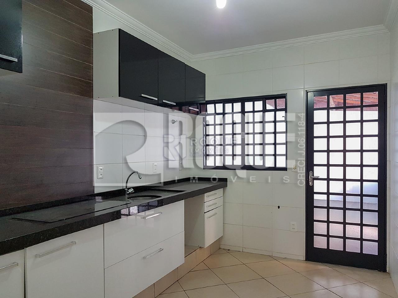 Casa Residencial à venda no bairro Jardim Ipanema: Cozinha