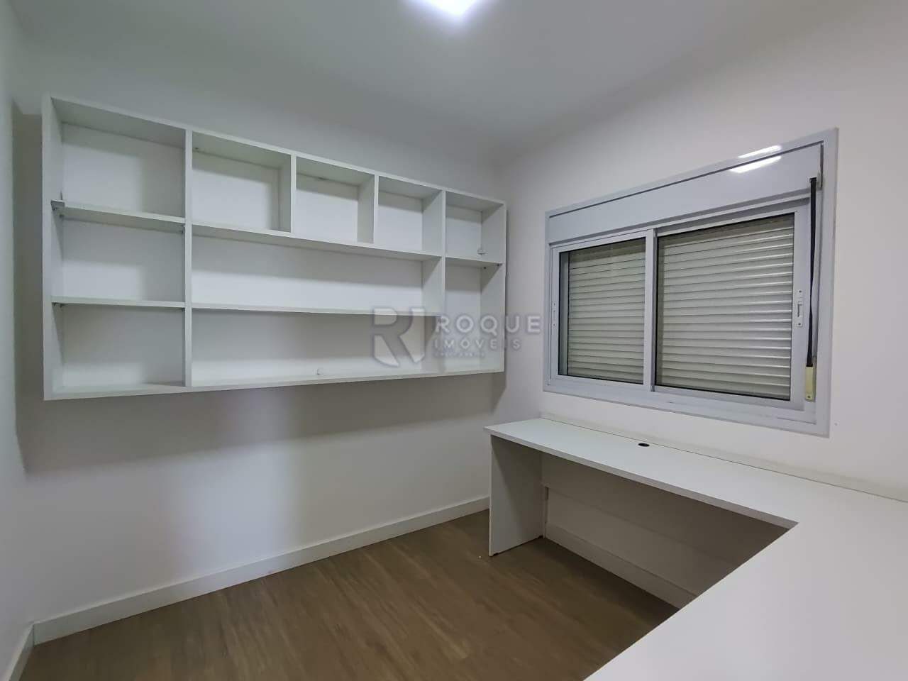 Apartamento à venda no bairro Jardim Aquárius: Dormitório 02/escritório