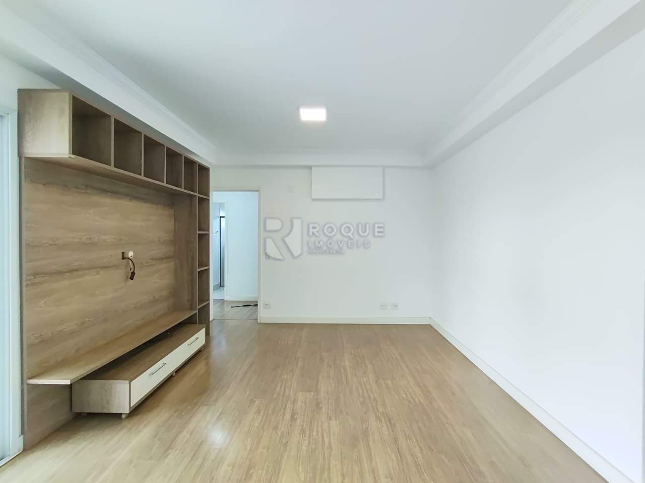 Apartamento à venda no bairro Jardim Aquárius: Sala