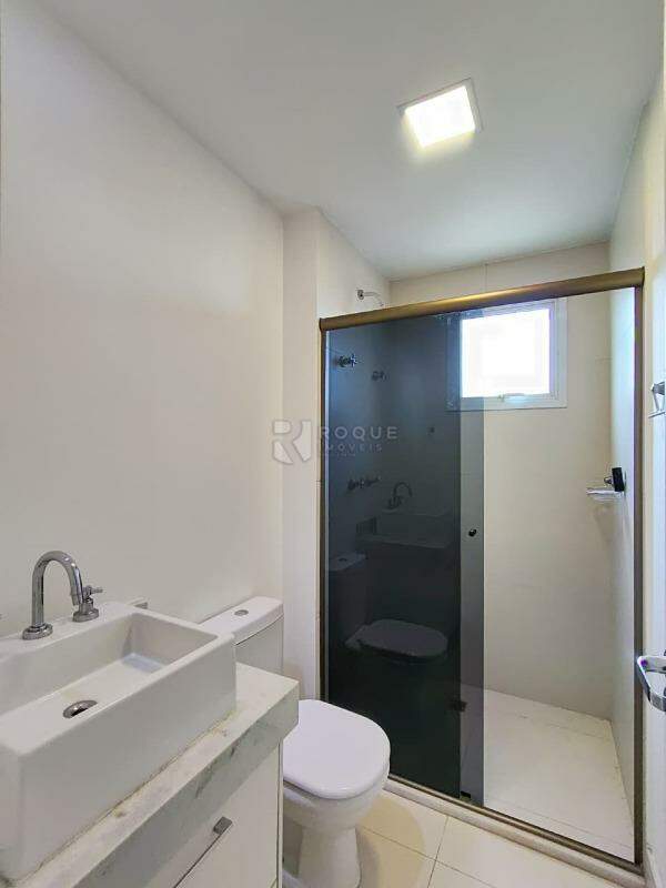 Apartamento à venda no bairro Jardim Aquárius: WC Suíte