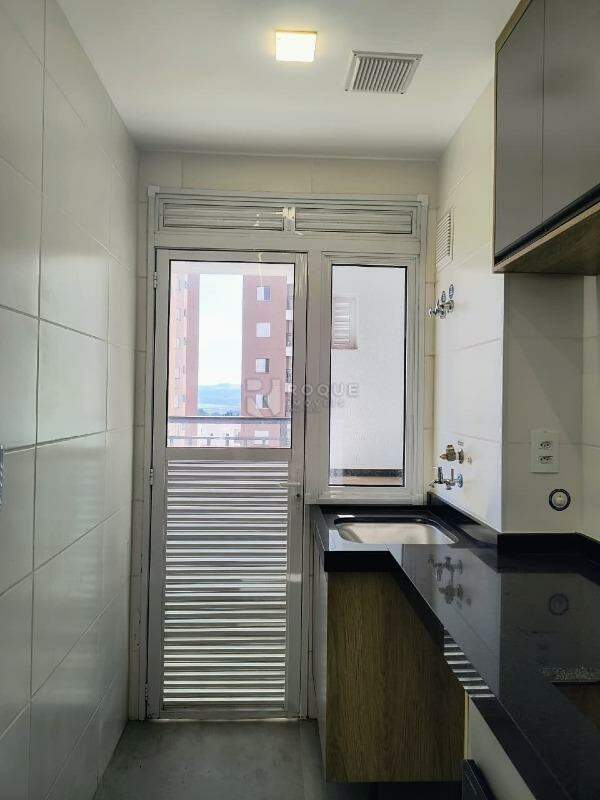 Apartamento para aluguel no bairro Jardim Santa Adélia: Lavanderia 
