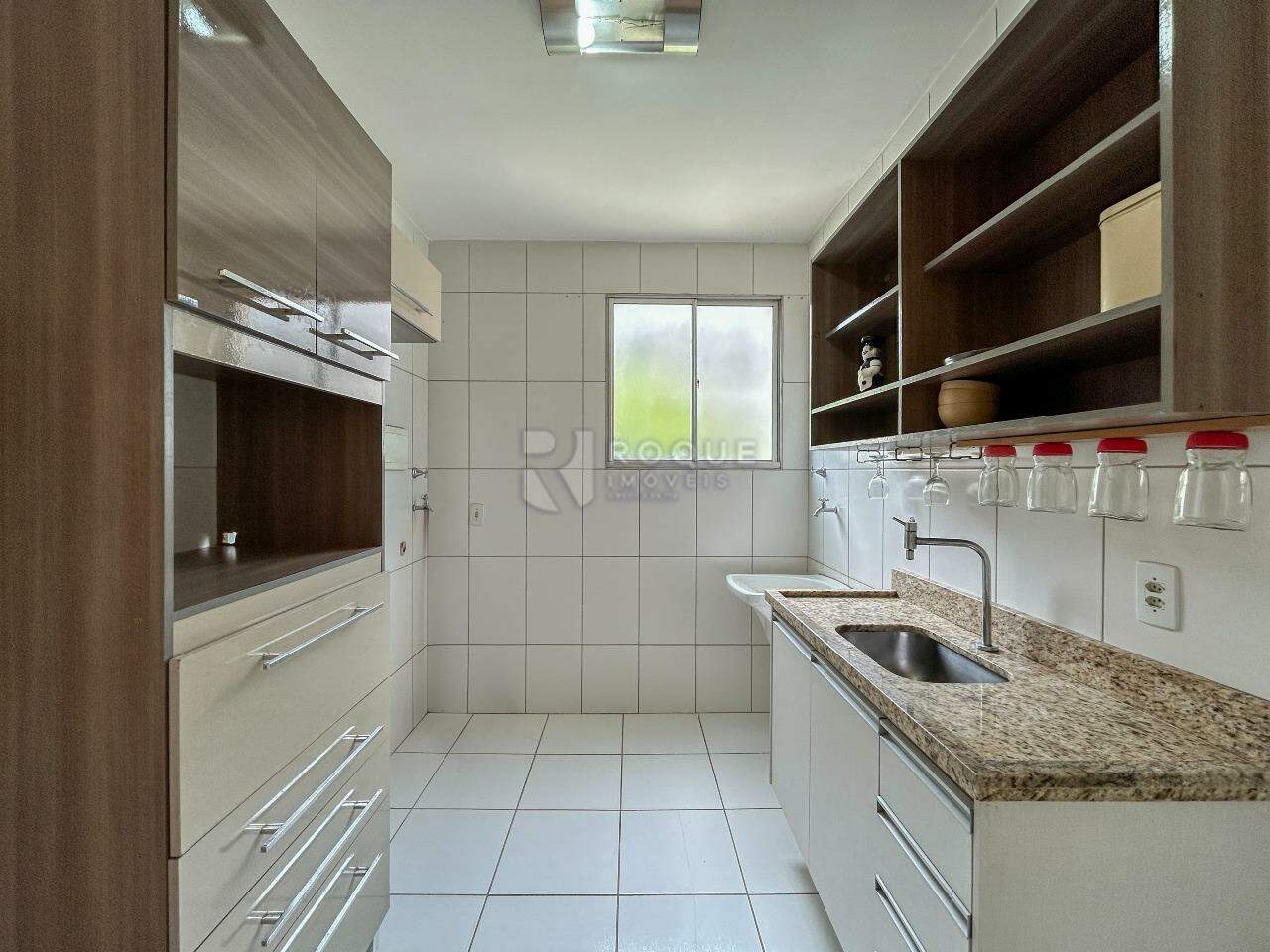 Apartamento para aluguel no bairro Jardim do Lago: Cozinha
