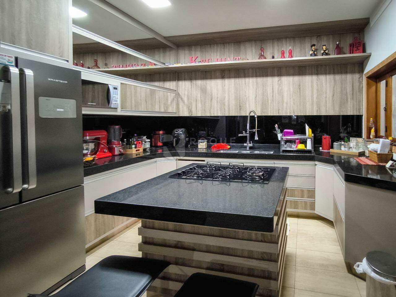 Casa Residencial à venda no bairro Jardim Residencial Recanto Alvorada: COZINHA