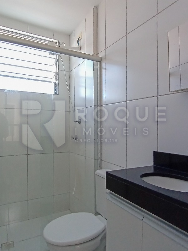 Apartamento à venda no bairro Residencial Villa do Sol: WC social 