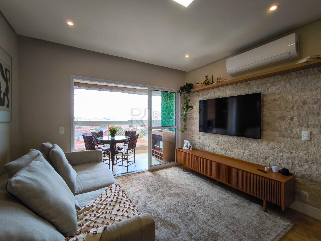 Apartamento à venda no bairro Vila Cristovam: SALA DE ESTAR