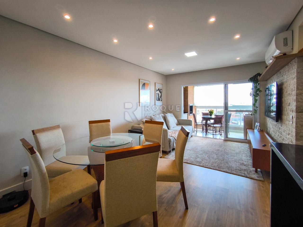 Apartamento à venda no bairro Vila Cristovam: SALA DE JANTAR