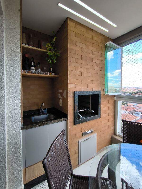 Apartamento à venda no bairro Vila Cristovam: CHURRASQUEIRA