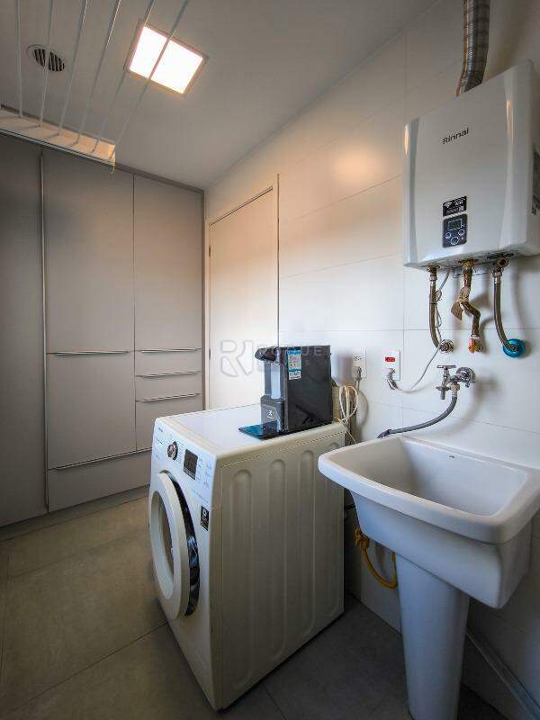 Apartamento à venda no bairro Vila Cristovam: LAVANDERIA