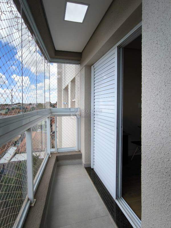 Apartamento à venda no bairro Vila Cristovam: SACADA