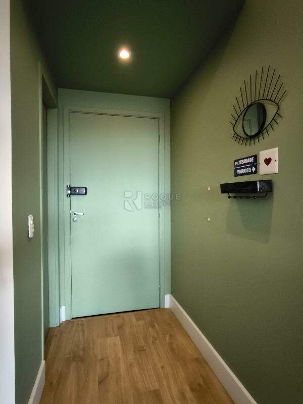 Apartamento à venda no bairro Vila Cristovam: HALL DE ENTRADA
