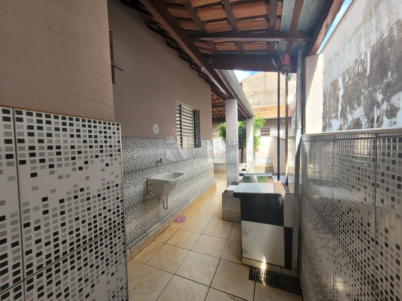 Casa Residencial à venda no bairro Jardim Caieira: LAVANDERIA