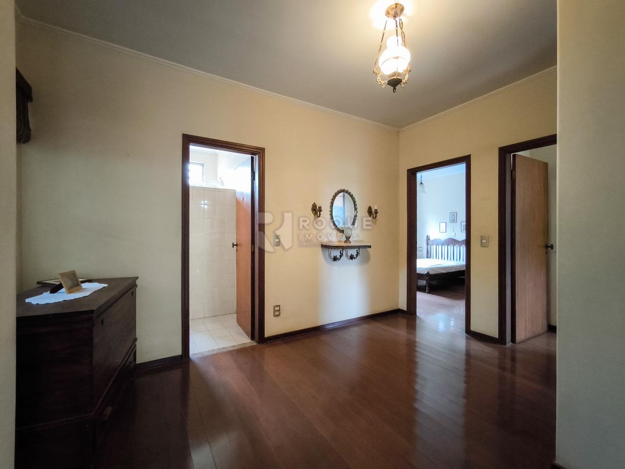 Casa Residencial à venda no bairro Jardim Mediterrâneo: ÁREA DE CIRCULAÇÃO