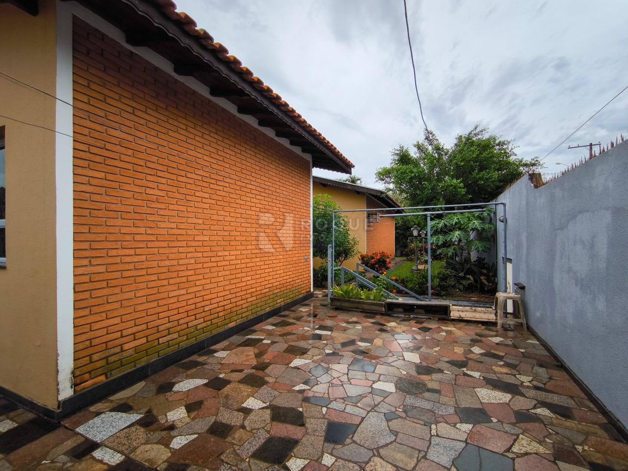 Casa Residencial à venda no bairro Jardim Mediterrâneo: JARDIM