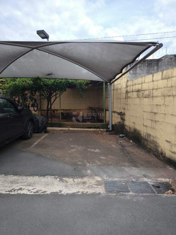 Apartamento à venda no bairro Vila Camargo: VAGA DE GARAGEM