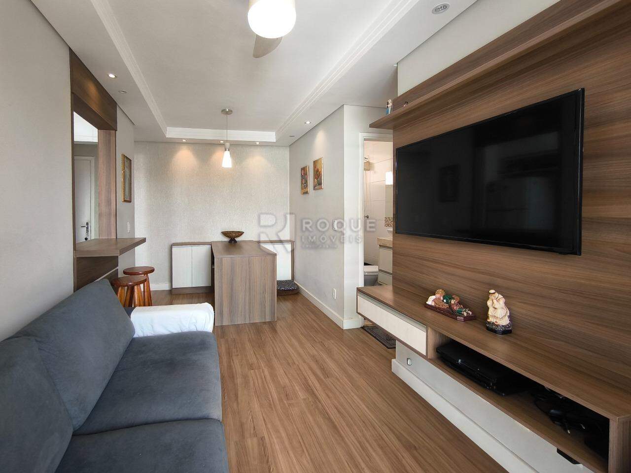Apartamento à venda no bairro Vila Camargo: SALA DE ESTAR
