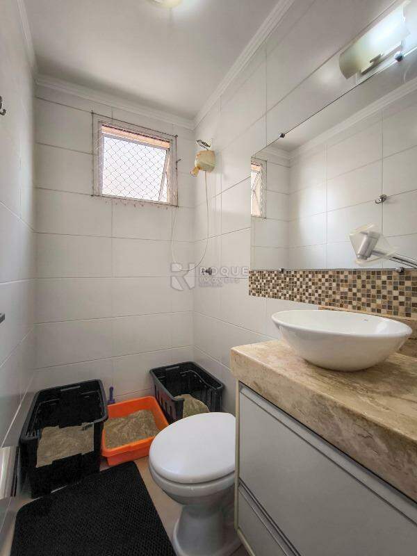 Apartamento à venda no bairro Vila Camargo: BANHEIRO SOCIAL