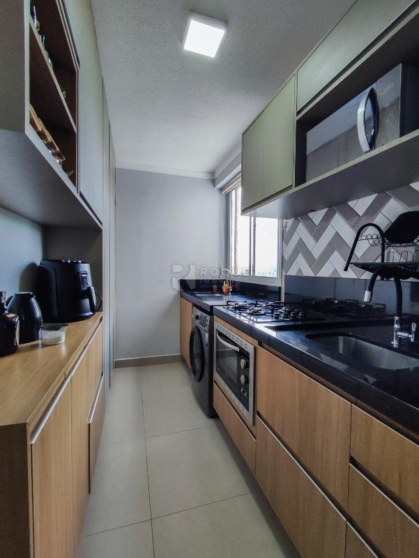 Apartamento para aluguel no bairro Parque Hippolyto: COZINHA