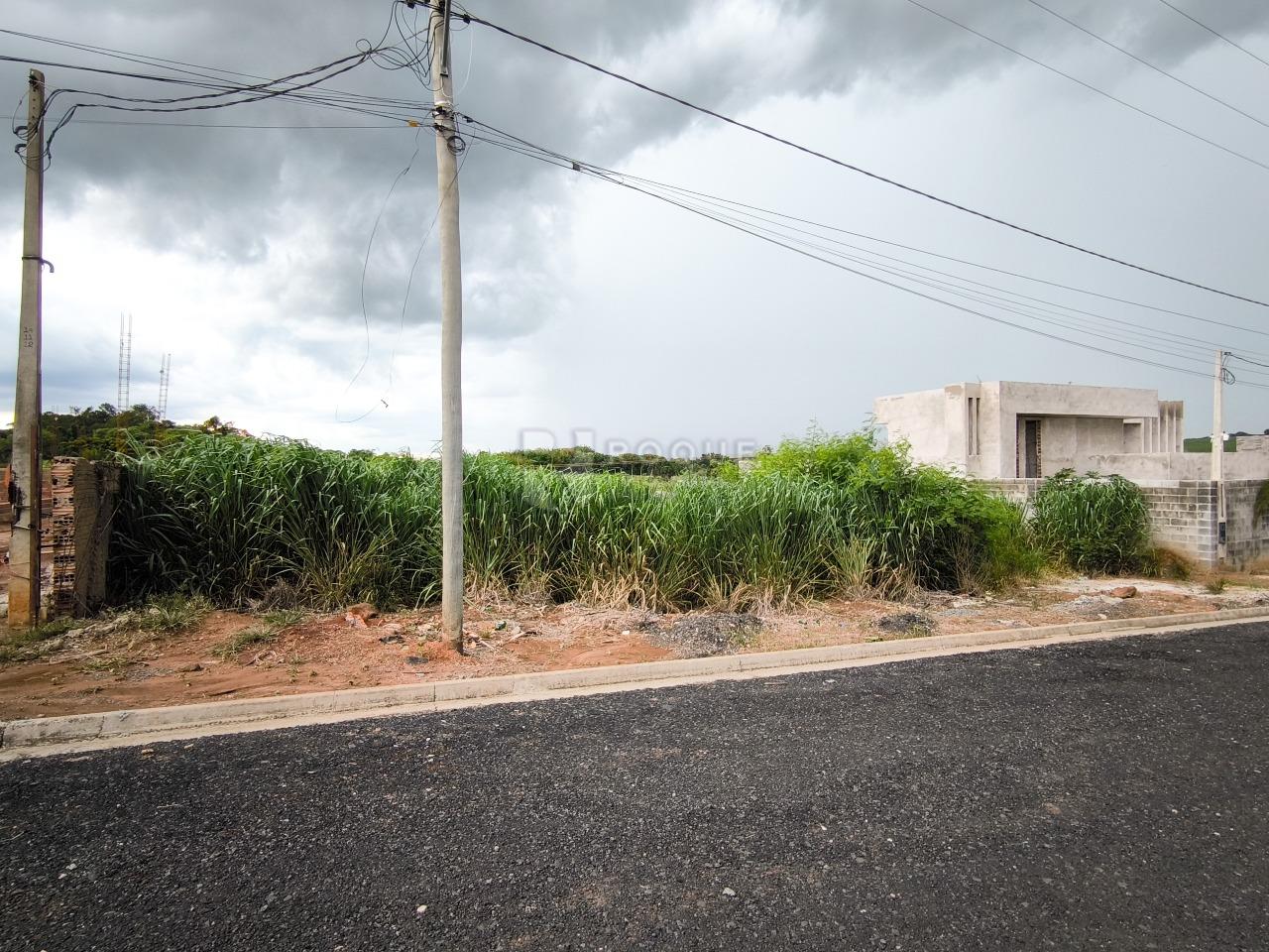 Terreno em condomínio à venda no bairro Estância Recreio Geada: FRENTE