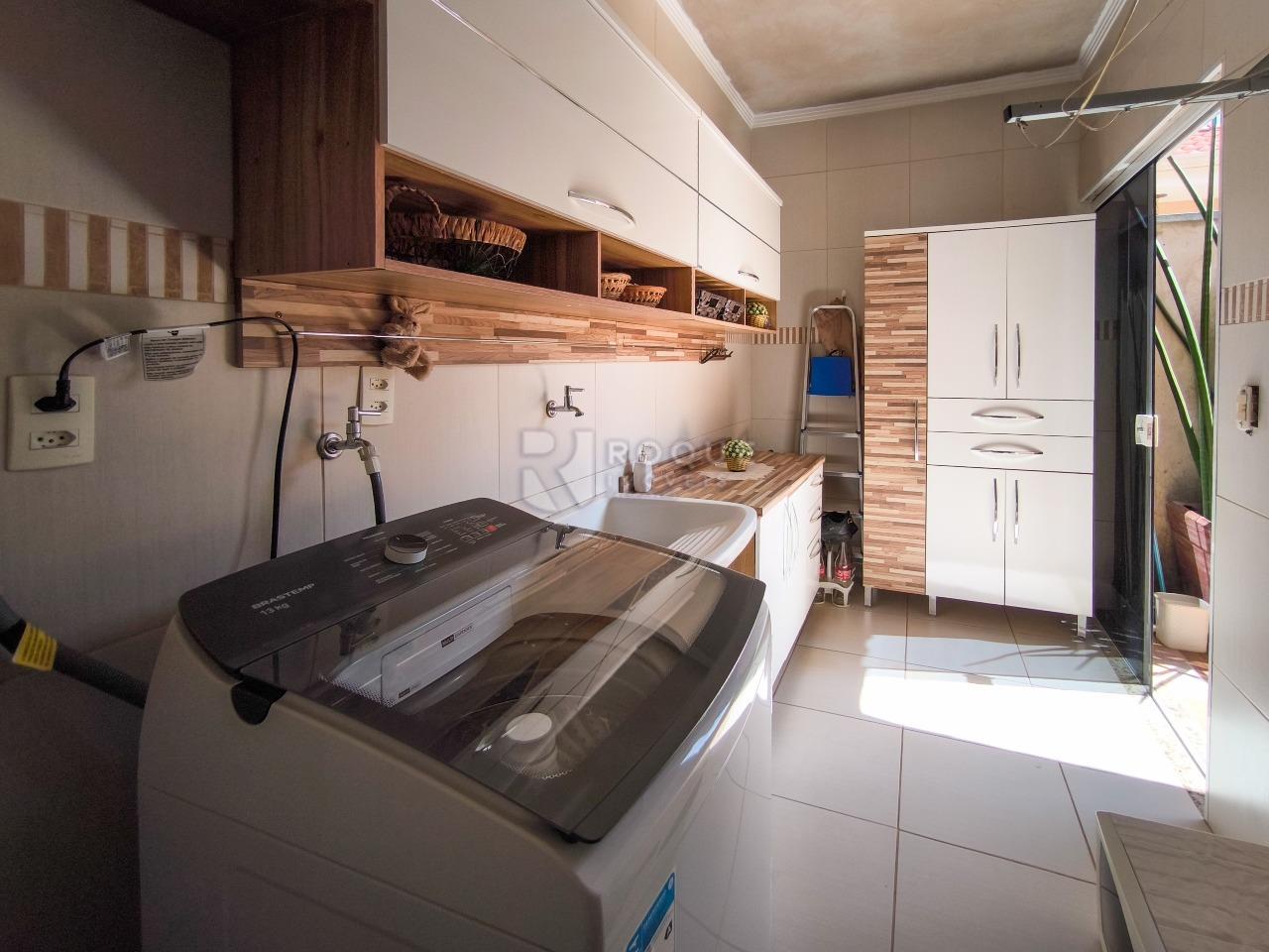 Casa Residencial à venda no bairro Jardim das Palmeiras: LAVANDERIA