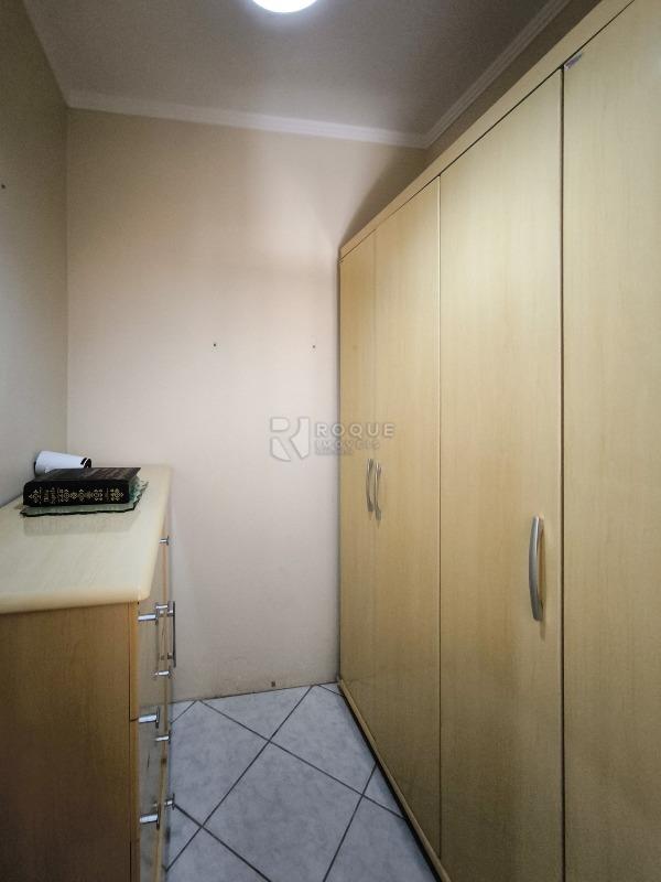 Casa Residencial à venda no bairro Jardim das Palmeiras: CLOSET DORMITÓRIO 1