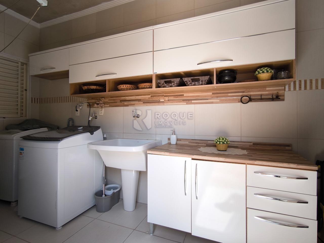 Casa Residencial à venda no bairro Jardim das Palmeiras: LAVANDERIA