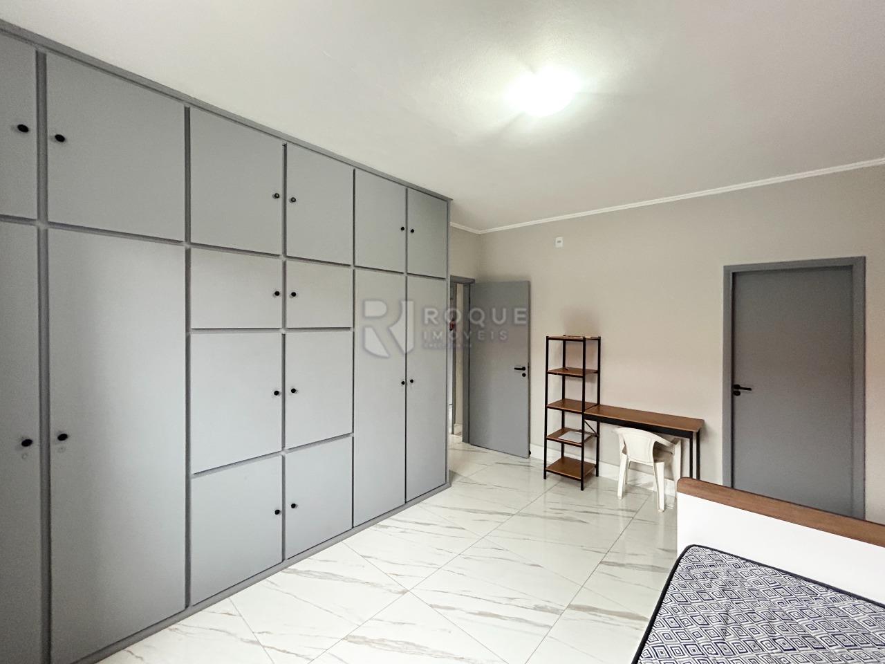 Casa Residencial para aluguel no bairro Jardim Nova Itália: Dormitório 2 suíte