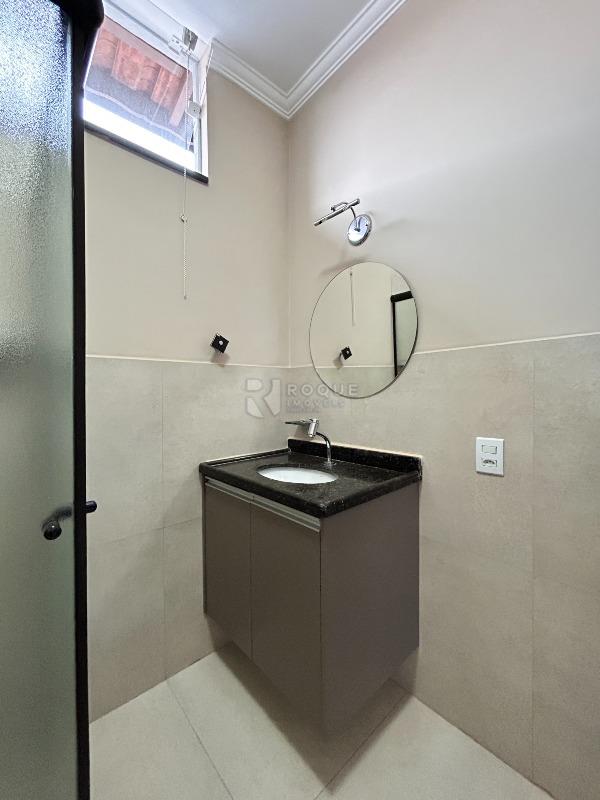 Casa Residencial para aluguel no bairro Jardim Nova Itália: WC social 